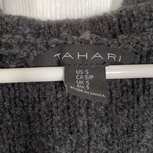 Tahari Long Hooded Sleeveless Sweater - Picture 3 of 4